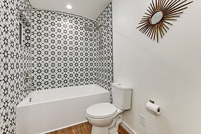 Waterfront Alder Lake Retreat: Private Deck!