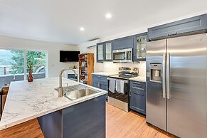 Waterfront Alder Lake Retreat: Private Deck!