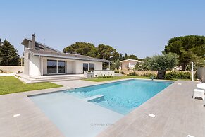 Flaben Luxury Villa in Diano Marina