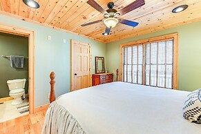 13 Mi to Cashiers: Cabin w/ Wraparound Porch!