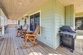13 Mi to Cashiers: Cabin w/ Wraparound Porch!