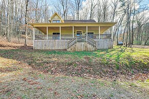 13 Mi to Cashiers: Cabin w/ Wraparound Porch!