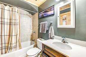 13 Mi to Cashiers: Cabin w/ Wraparound Porch!