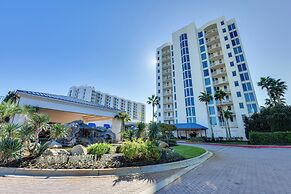 Walk to White-sand Beach: Resort Condo in Destin!