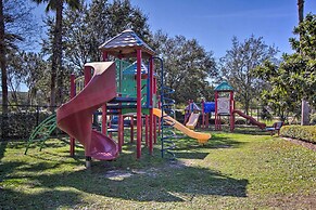 Walk to White-sand Beach: Resort Condo in Destin!