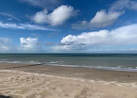 Studio in Blankenberge With Sea Views