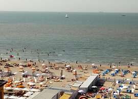 Studio in Blankenberge With Sea Views
