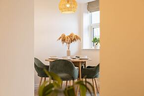 Host Stay Apartment 1 King s Court