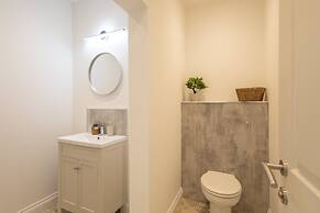 Host Stay Apartment 2 King s Court