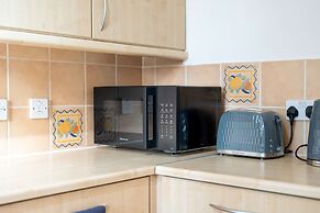 Homely 2bed 2bath House in Erdington With Parking Sleep 6