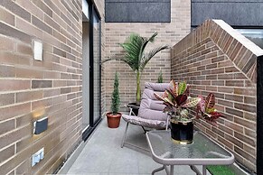 w Stylish Loft in Santa Barbara