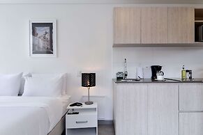 w Stylish Loft in Santa Barbara