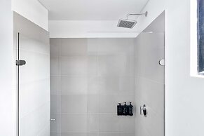 w Stylish Loft in Santa Barbara