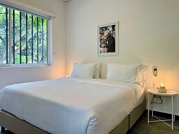 w Amazing Loft w Perfect Balcony in Cali