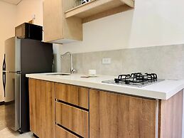 w Amazing Loft w Perfect Balcony in Cali