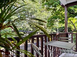 w Amazing Loft w Perfect Balcony in Cali