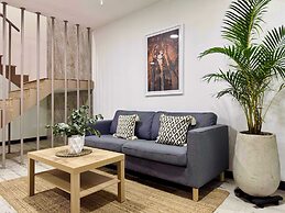 w Comfy Loft w Great Deco in Cali