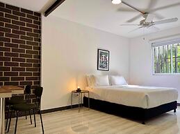 w Comfy Loft w Great Deco in Cali