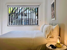 w Divine Loft w Perfect Deco in Cali