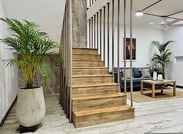 w Divine Loft w Perfect Deco in Cali