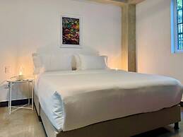 w Fantastic Loft w Modern Deco in Cali