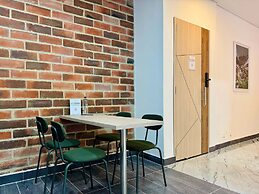 w Marvelous Loft w Fantastic Balcony in Cali