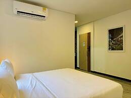 w Marvelous Loft w Fantastic Balcony in Cali