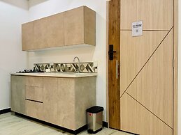 w Glorious Loft w Elegant Balcony in Cali