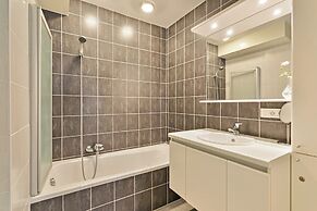 Apartment With Terrace for 4 People