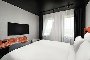 TRIBE Budapest Airport