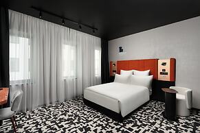 TRIBE Budapest Airport