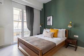 Classic Living 2 Bd Historic Mets Apt