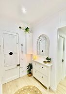 Barcelona Blissful Retreat With Stunning Views