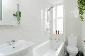 Brighton Seaside - Apartment - Sleeps 2