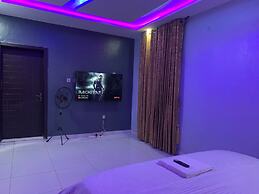 Umbrella Properties Hotel Moniya
