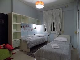 Natalys 2 Bd Gorgeous Apt in Volos