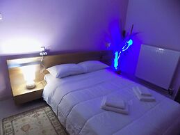 Natalys 2 Bd Gorgeous Apt in Volos