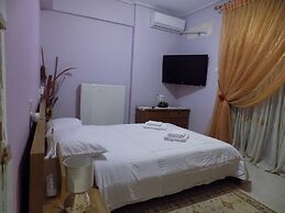 Natalys 2 Bd Gorgeous Apt in Volos