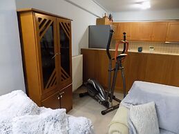 Natalys 2 Bd Gorgeous Apt in Volos