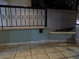 Natalys 2 Bd Gorgeous Apt in Volos