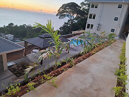 Tropical Secrets Holiday Apartments