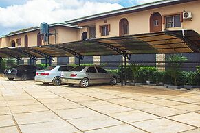THE BLEVICK SUITES AND APARTMENTS