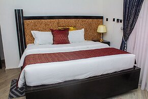 THE BLEVICK SUITES AND APARTMENTS