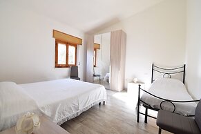 Casa Giovanni In The Centre Of Budoni