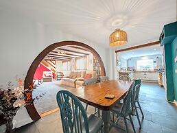 The Old Barn Near St Ives - Rustic Charm & Space
