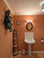 The Old Barn Near St Ives - Rustic Charm & Space