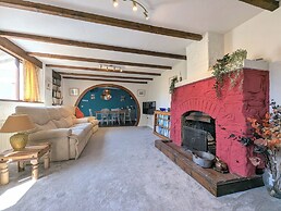 The Old Barn Near St Ives - Rustic Charm & Space