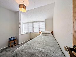 The Old Barn Near St Ives - Rustic Charm & Space