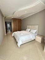 SHRTSTAYS Guesthouse