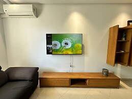 SHRTSTAYS Guesthouse